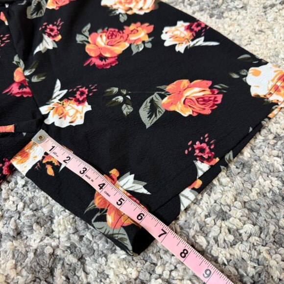 SET OF 2 - SHEIN, Men’s Floral Black Short Sleeve T-Shirt and Shorts Set, Large - Picture 13 of 13